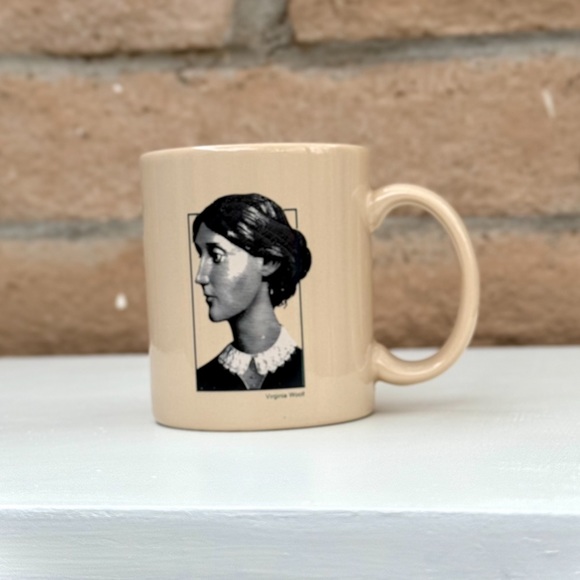 Virginia Woolf Portrait Barnes&Noble coffee mug - Picture 1 of 9